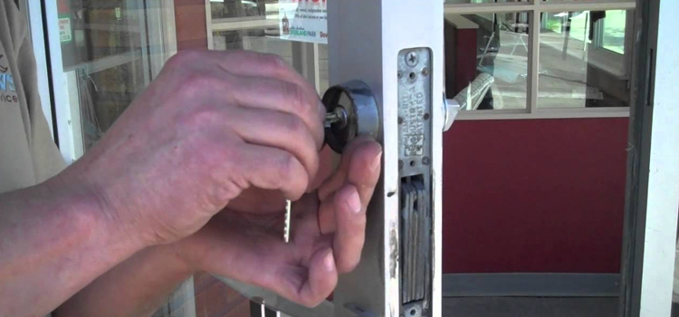 commercial door lock repair Martinez
